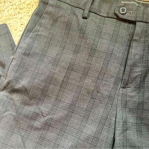 NWT Slim Tapered Grayson Pant